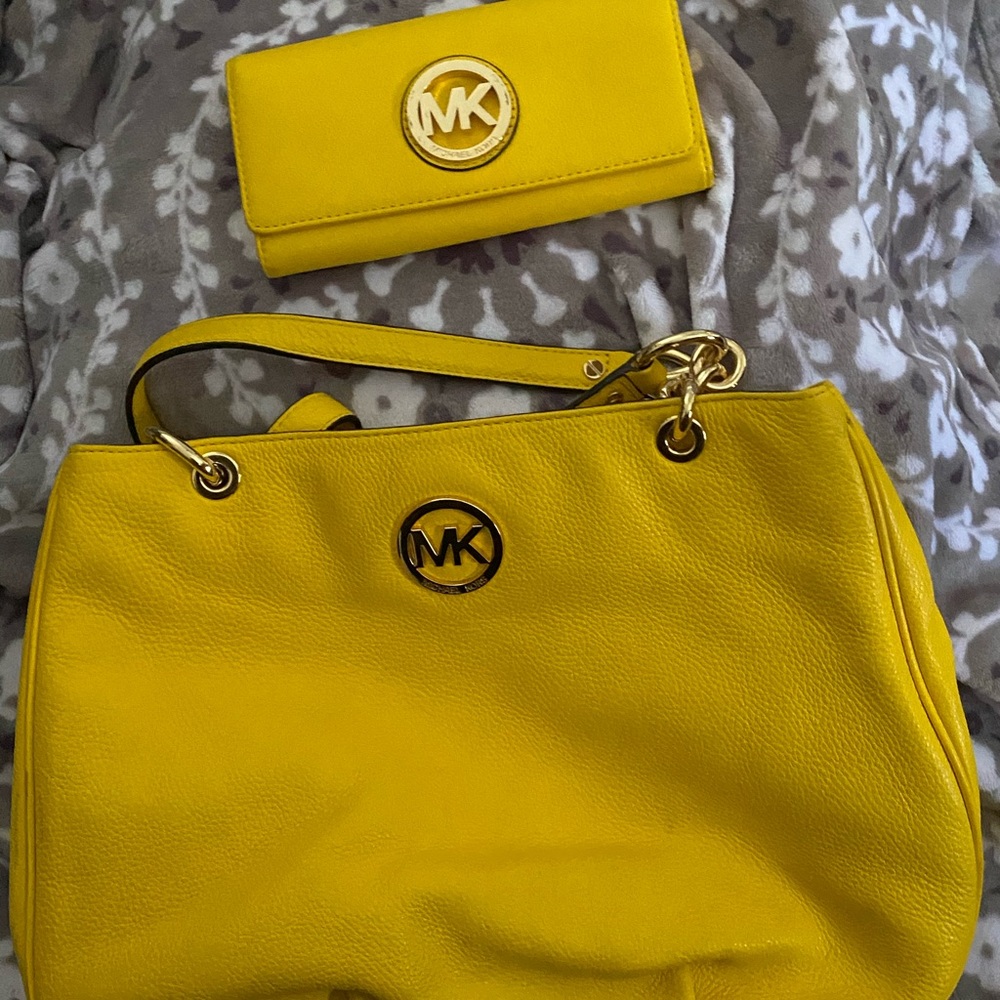 🔥🔥 Item....Michael Kors